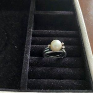 Pandora Solitaire Pearl Ring with Diamonds